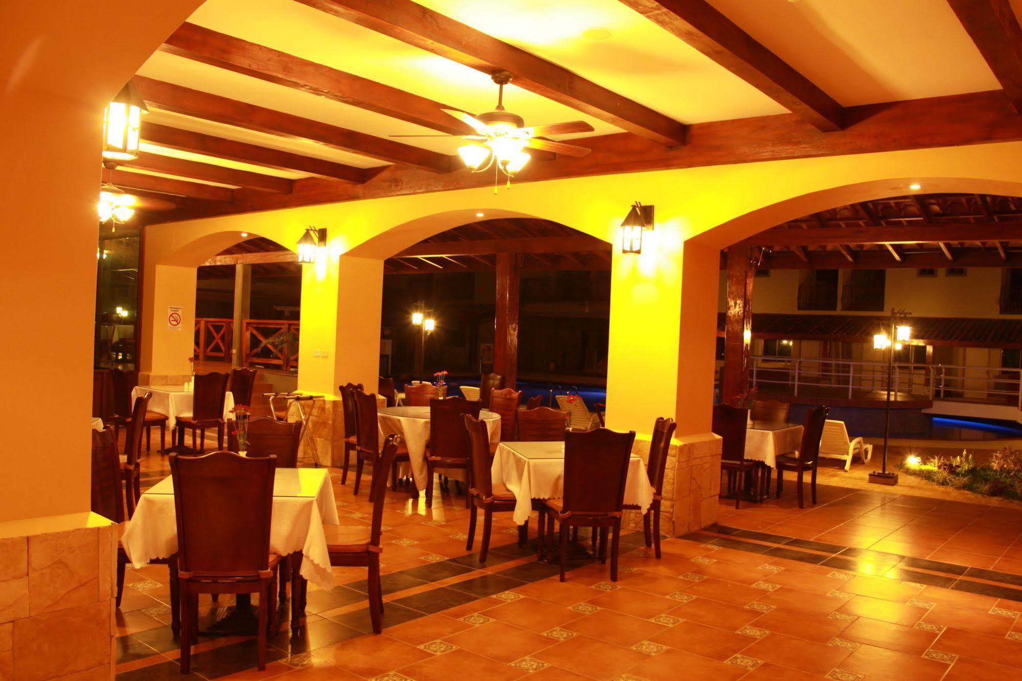 Gran Hotel Azuero ชิเตร ภายนอก รูปภาพ